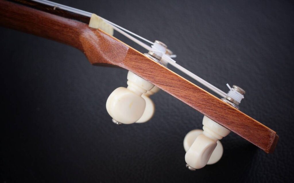 Close up image of ukulele tuners