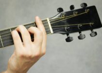 How to Play F Chord on Guitar the Easy Way (plus variations)