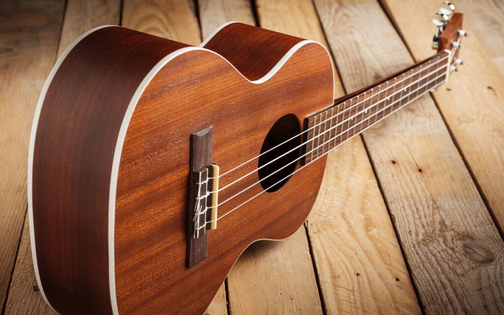 Tenor ukulele