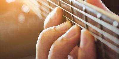 How to build calluses for guitar and toughen up your fingers