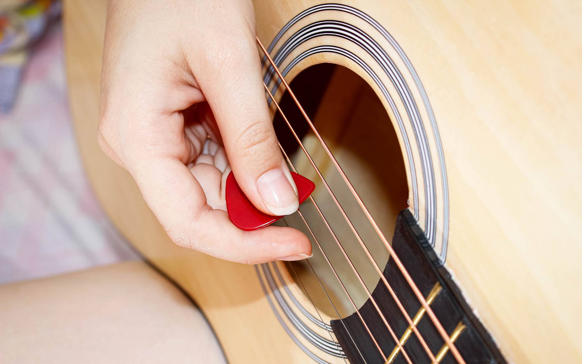 Epic Guide to the Types of Guitar picks You Need to Know About