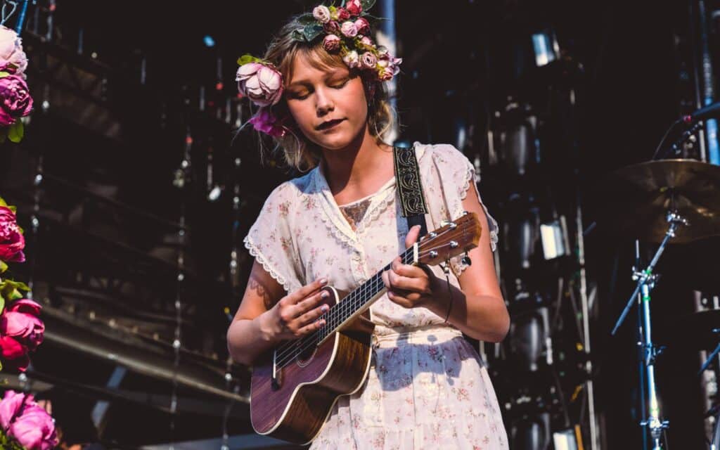 What Kind of Ukulele Does Grace Vanderwaal Use  