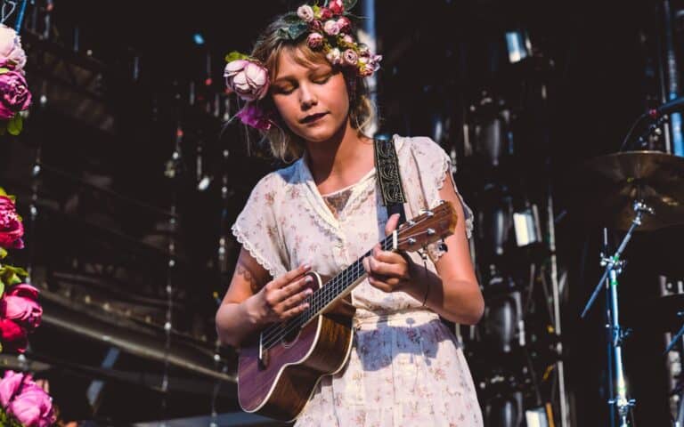 Grace vanderwaal playing ukulele